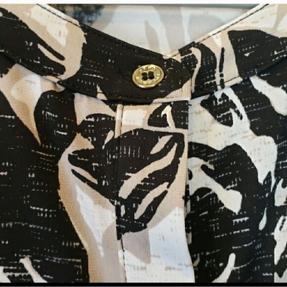 DANA BUCHMAN Floral Button-down Blouse Small - Picture 3 of 7